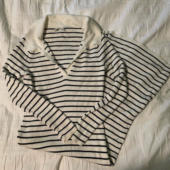 Abercrombie & Fitch striped, fitted sweater dress. White w navy/black stripes. - Picture 2 of 5